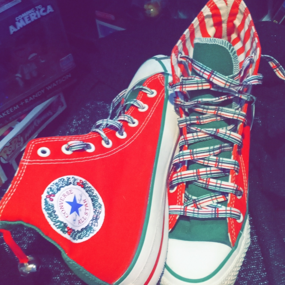 Rare vintage christmas wreath converse